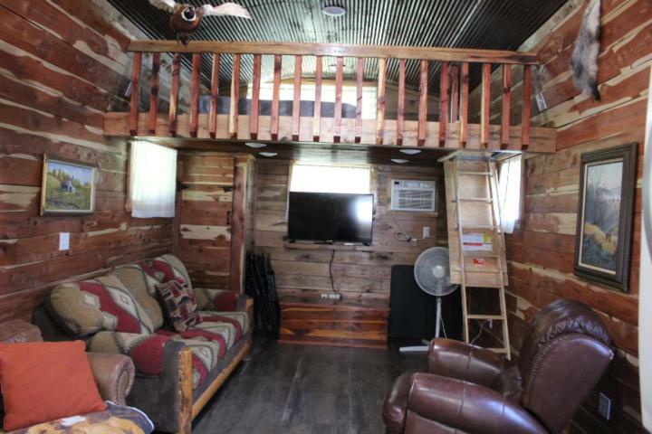 Amish Made Cedar Cabin With A Loft On A Buffalo Farm Close To The Buffalo River Marshall Zewnętrze zdjęcie