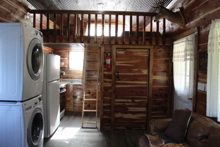 Amish Made Cedar Cabin With A Loft On A Buffalo Farm Close To The Buffalo River Marshall Zewnętrze zdjęcie